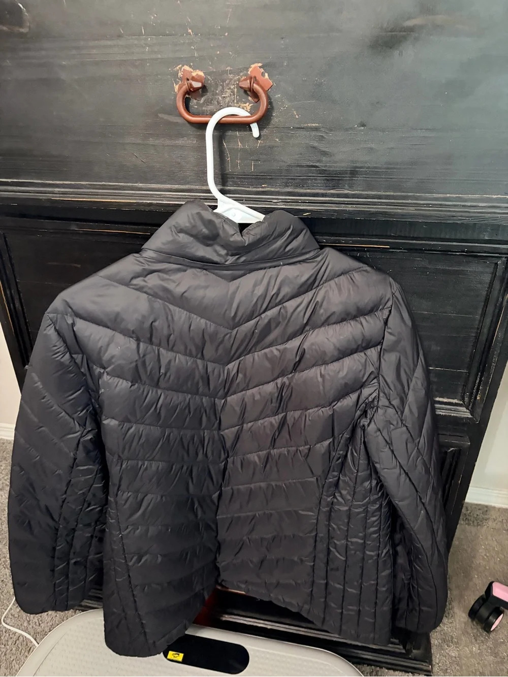 London Fog Black Quilted Men's Puffer Jacket with Gray Lining